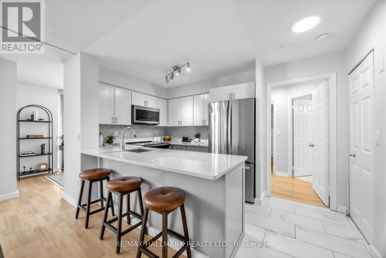 #303 311 RICHMOND STREET E - 6