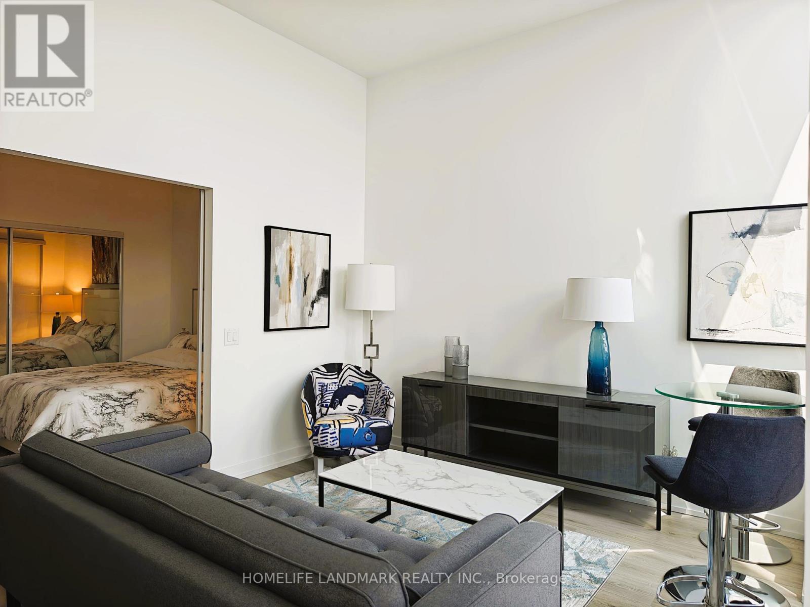 #5501 395 BLOOR STREET S - 9