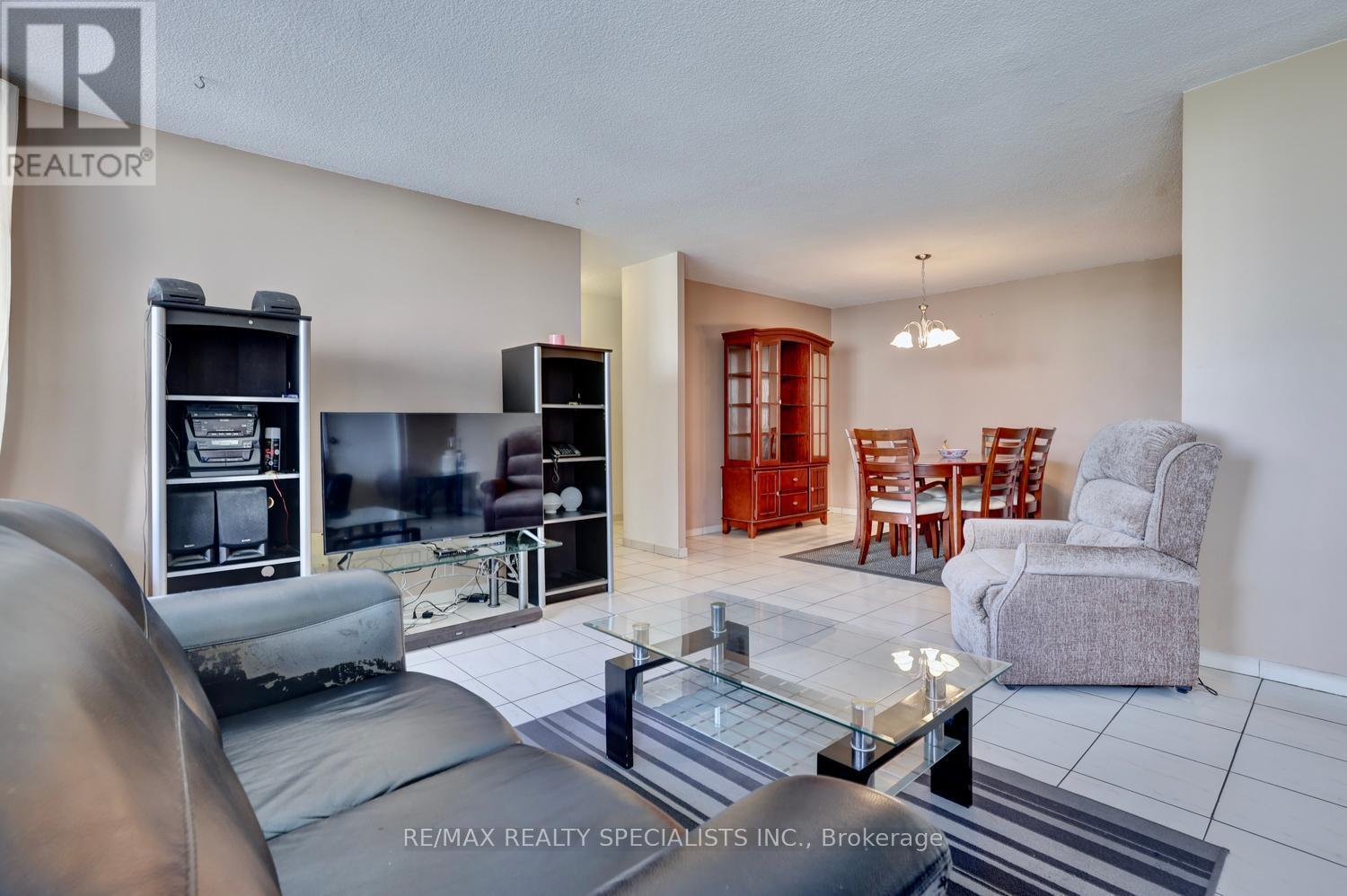 #704 20 MISSISSAUGA VALLEY BOULEVARD - 12