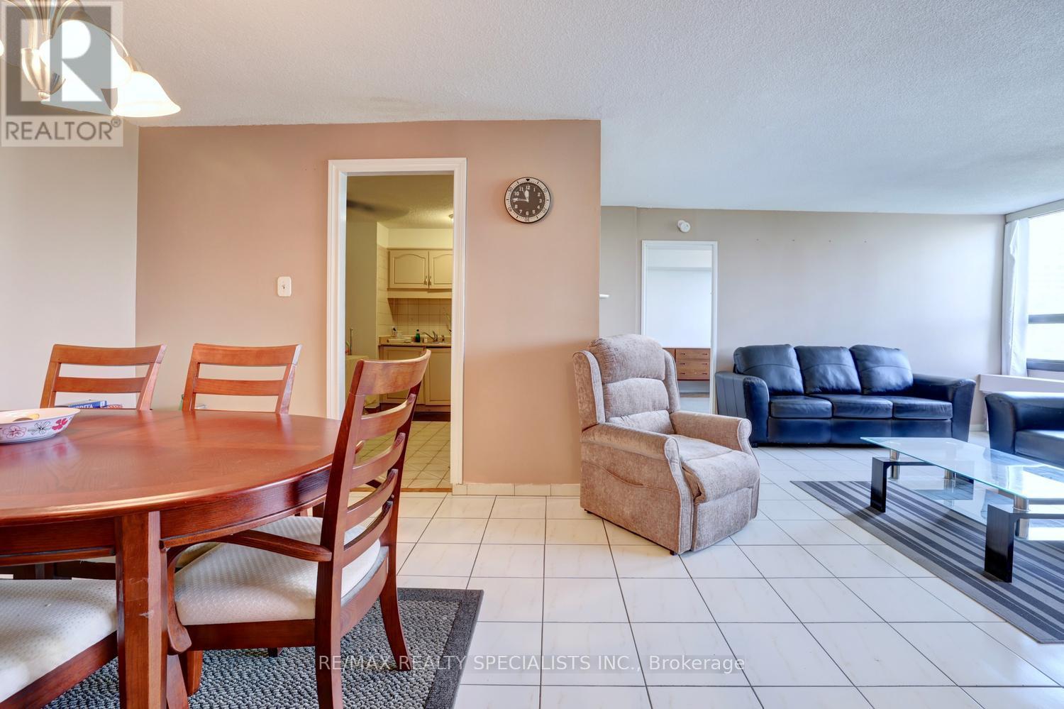 #704 20 MISSISSAUGA VALLEY BOULEVARD - 13