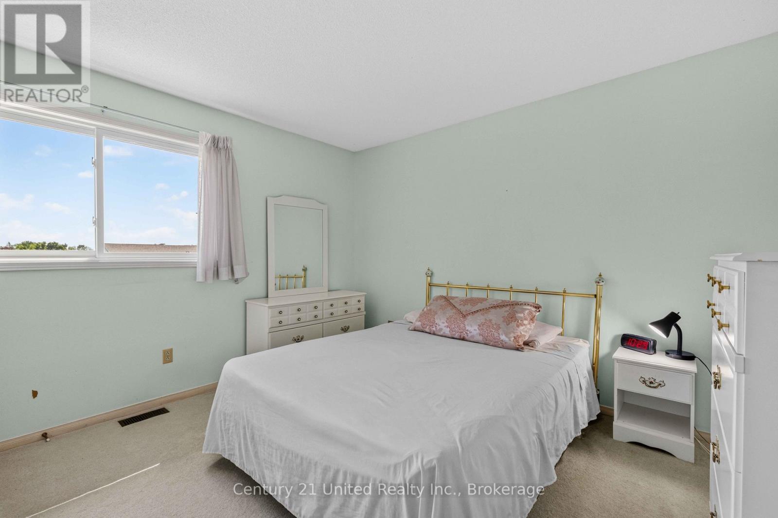 2317 WOODGLADE BOULEVARD - 29