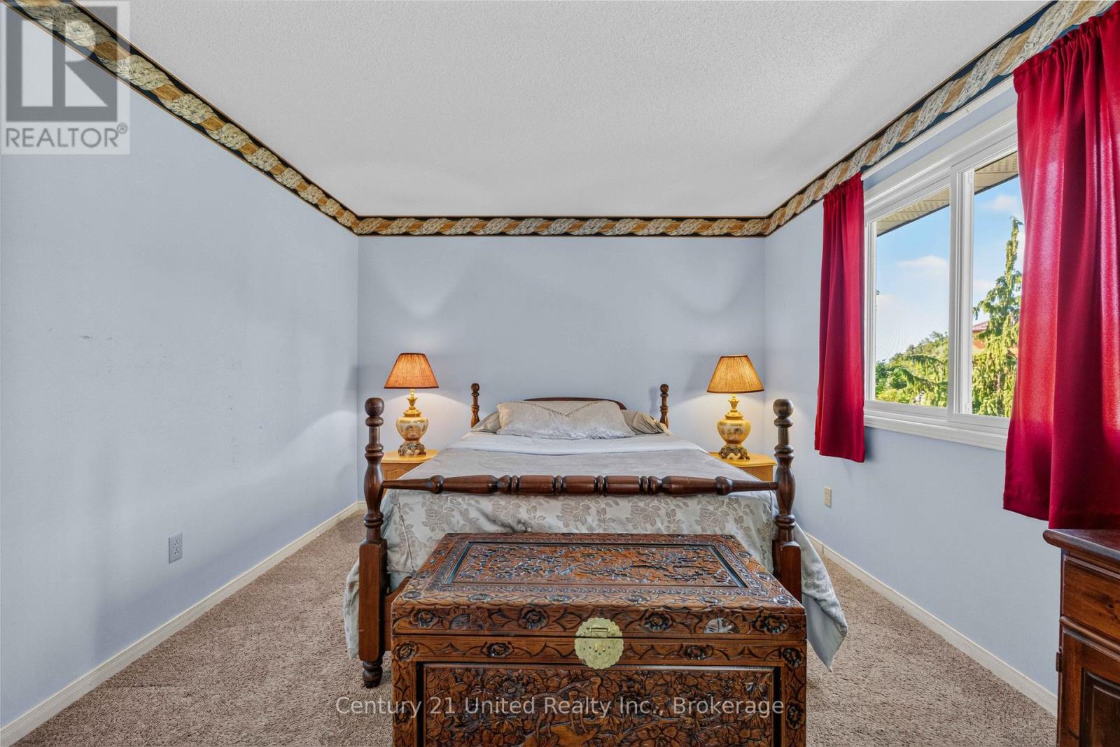 2317 WOODGLADE BOULEVARD - 33