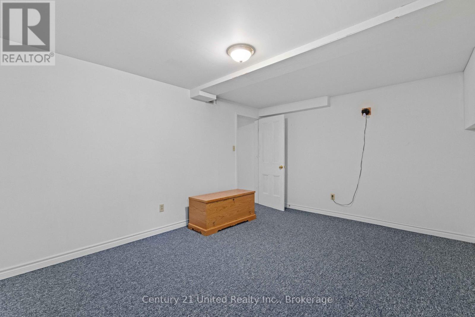 2317 WOODGLADE BOULEVARD - 41