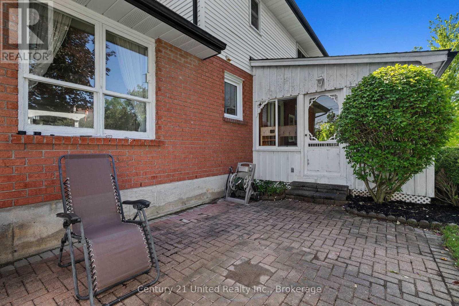 2317 WOODGLADE BOULEVARD - 8