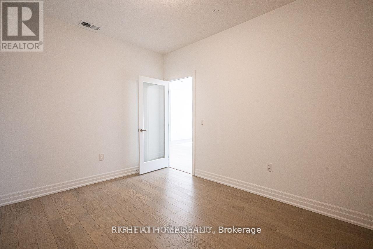 #102 480 CALLAWAY ROAD - 27