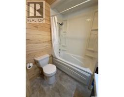 142 2nd Street E, Glaslyn, SK S0M0Y0 Photo 11