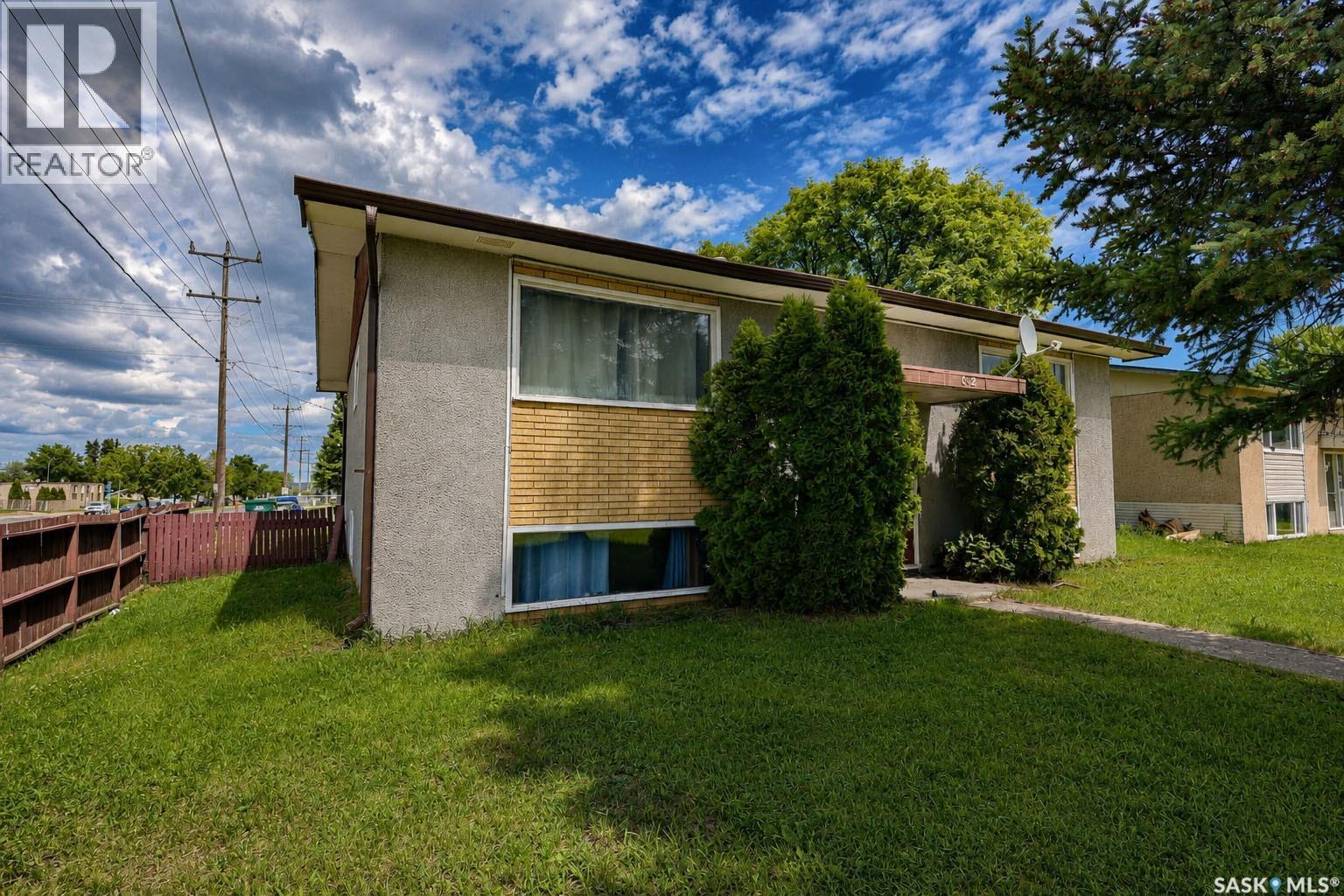 602 28th STREET E - 1