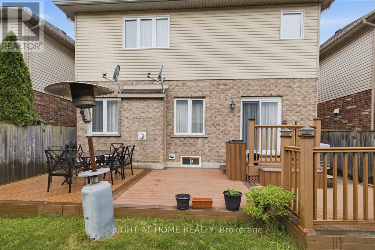 15 WILLOWBANKS TERRACE - 39