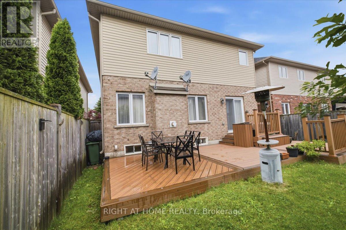 15 WILLOWBANKS TERRACE - 41