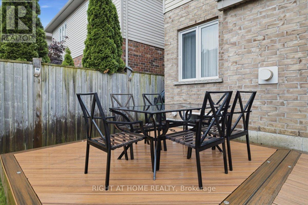 15 WILLOWBANKS TERRACE - 43