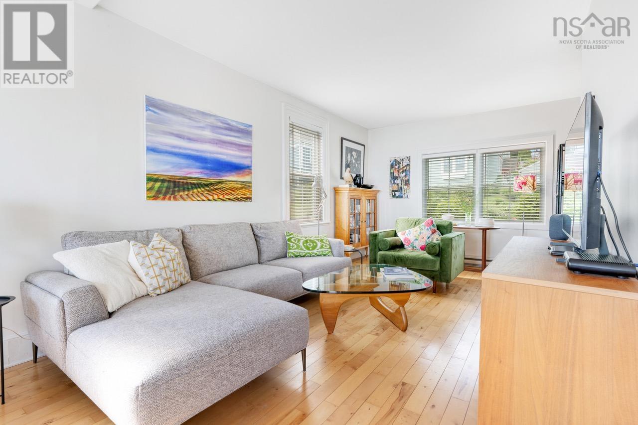 268 Montague Street - 19