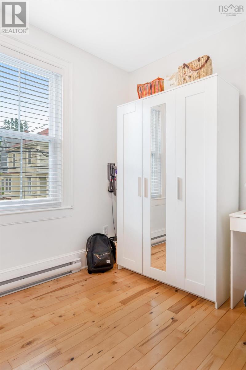 268 Montague Street - 31
