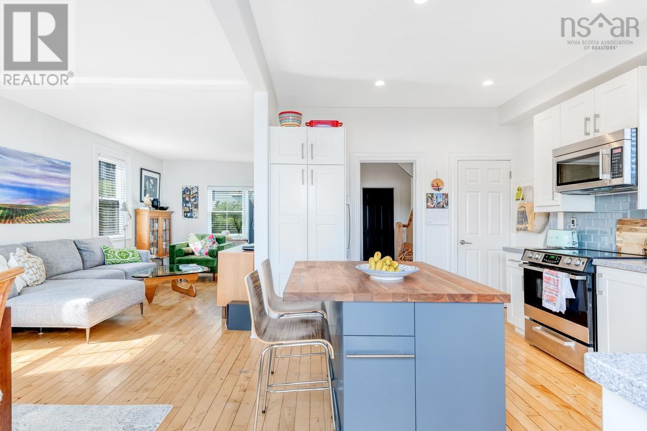 268 Montague Street - 9