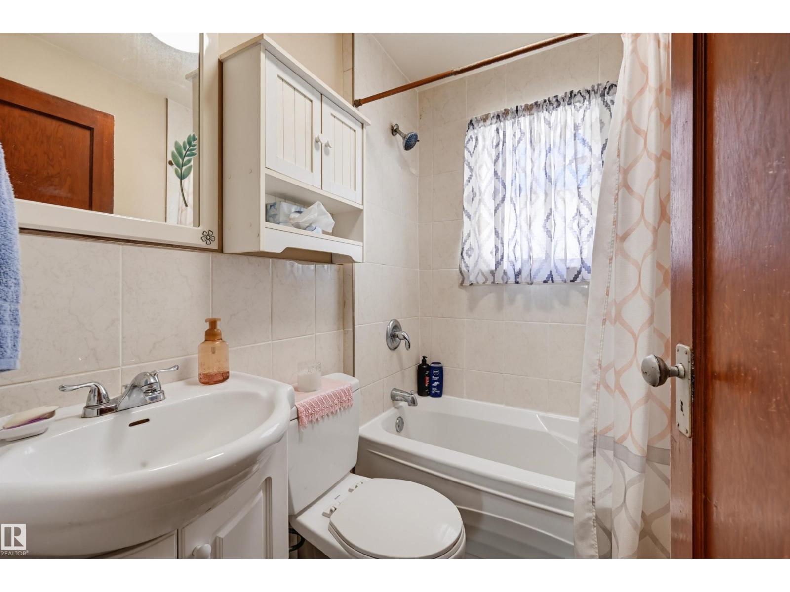 11414 88 ST NW NW - 17