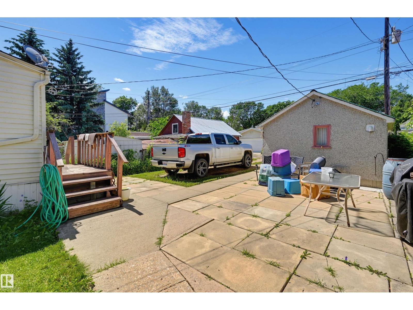 11414 88 ST NW NW - 22
