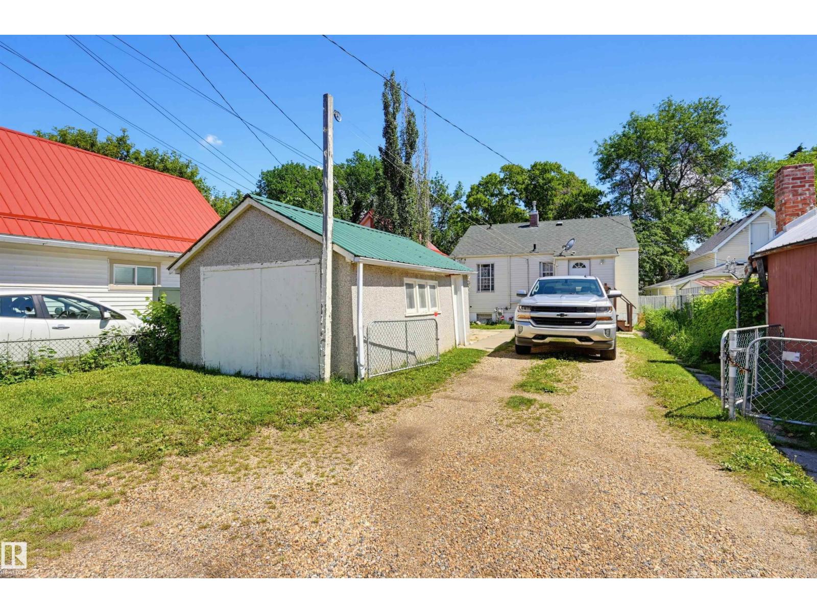 11414 88 ST NW NW - 23