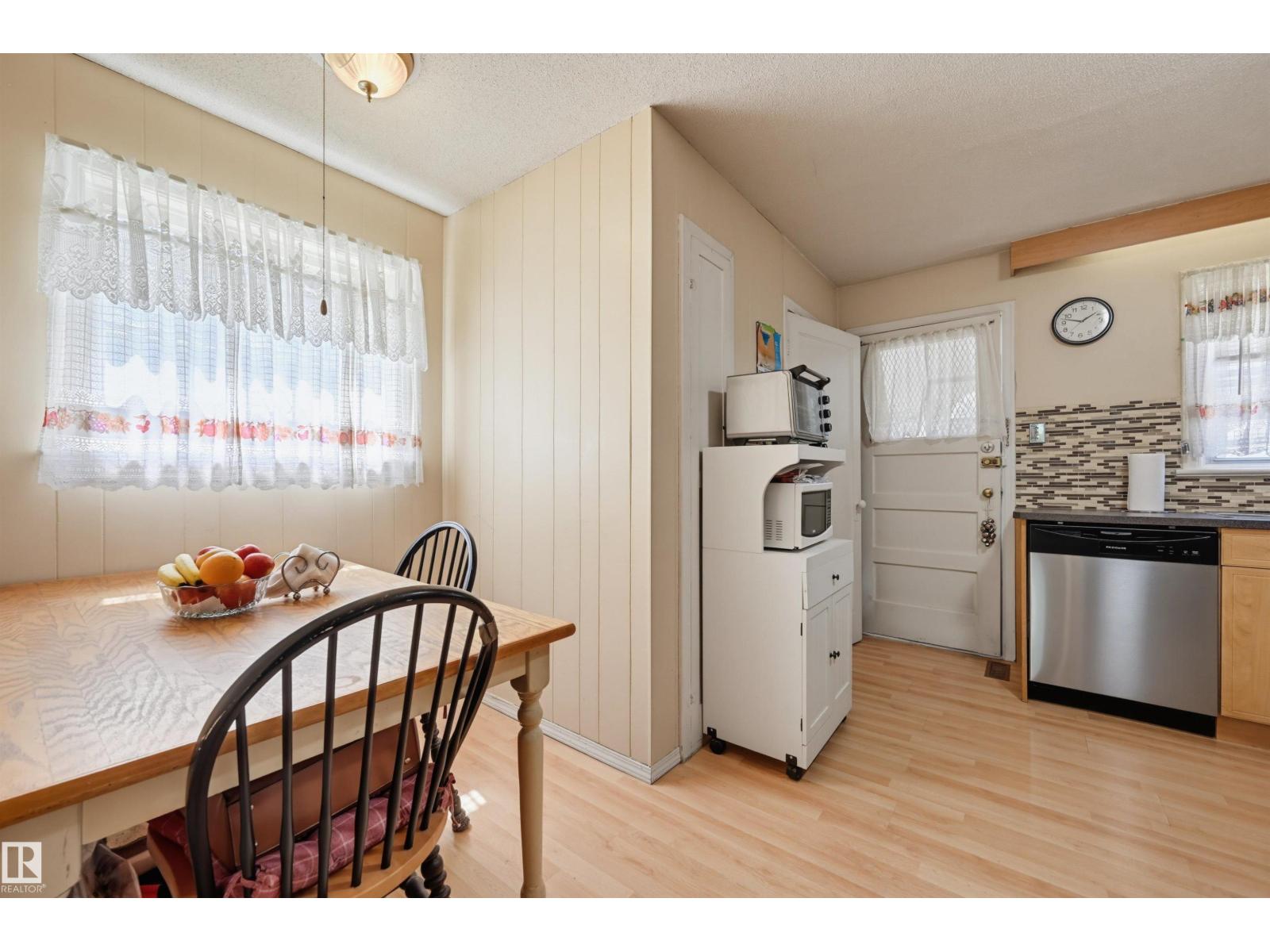 11414 88 ST NW NW - 7
