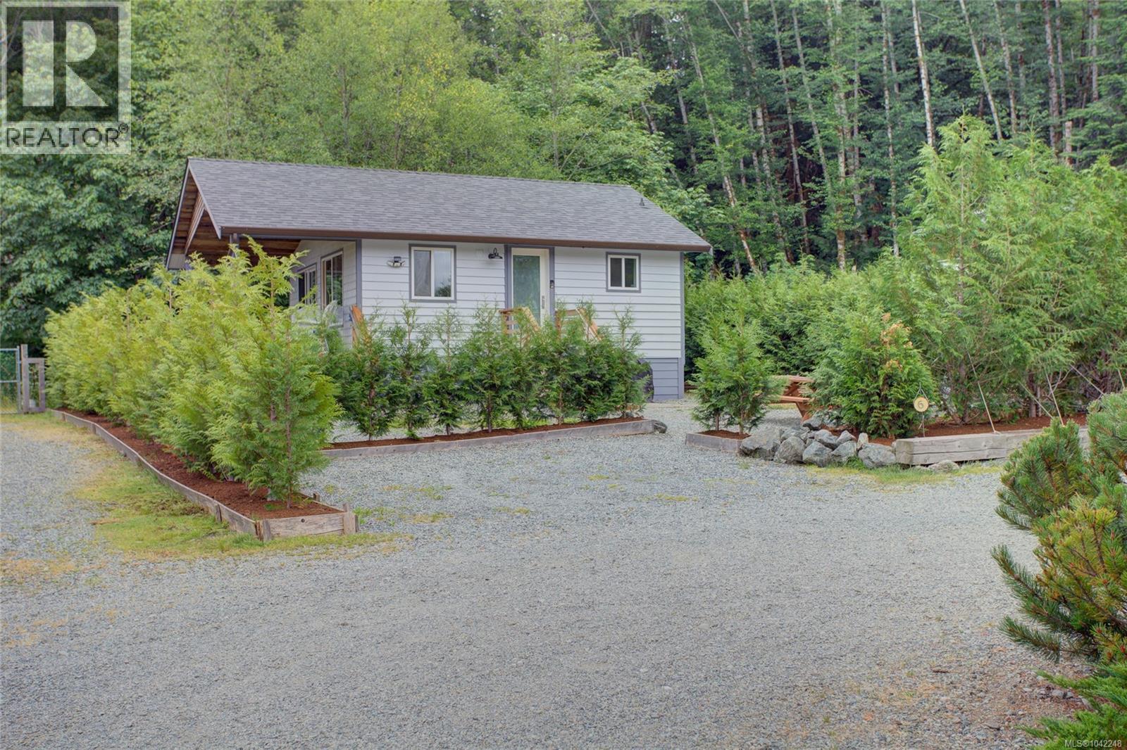 #6 8631 South Shore Rd - 1