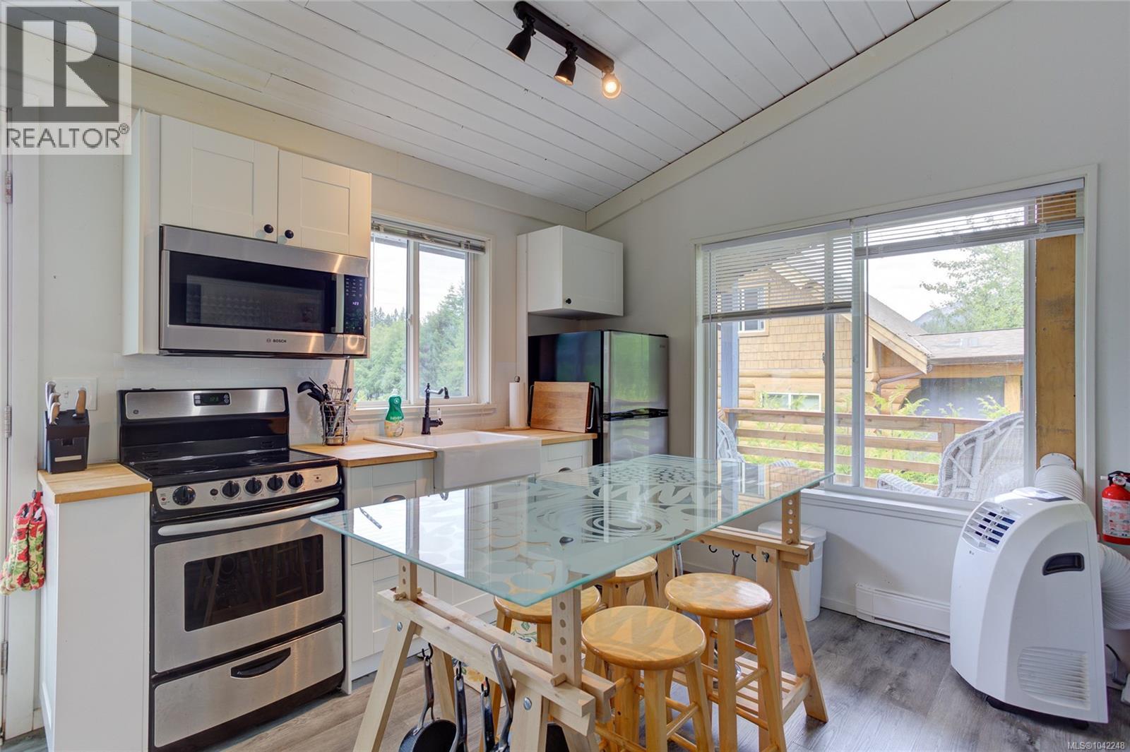 #6 8631 South Shore Rd - 16