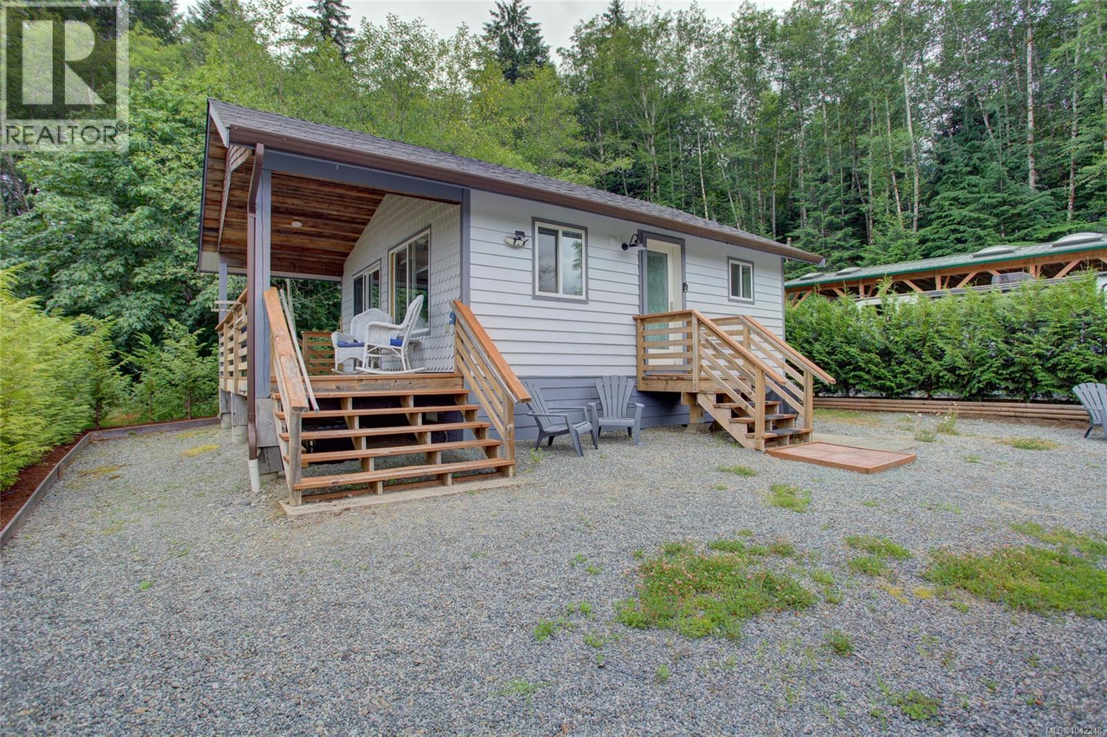 #6 8631 South Shore Rd - 26