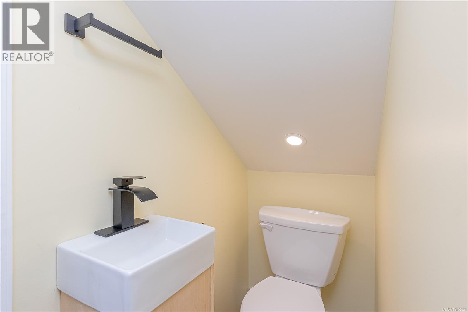 5934 Highland Ave - 25