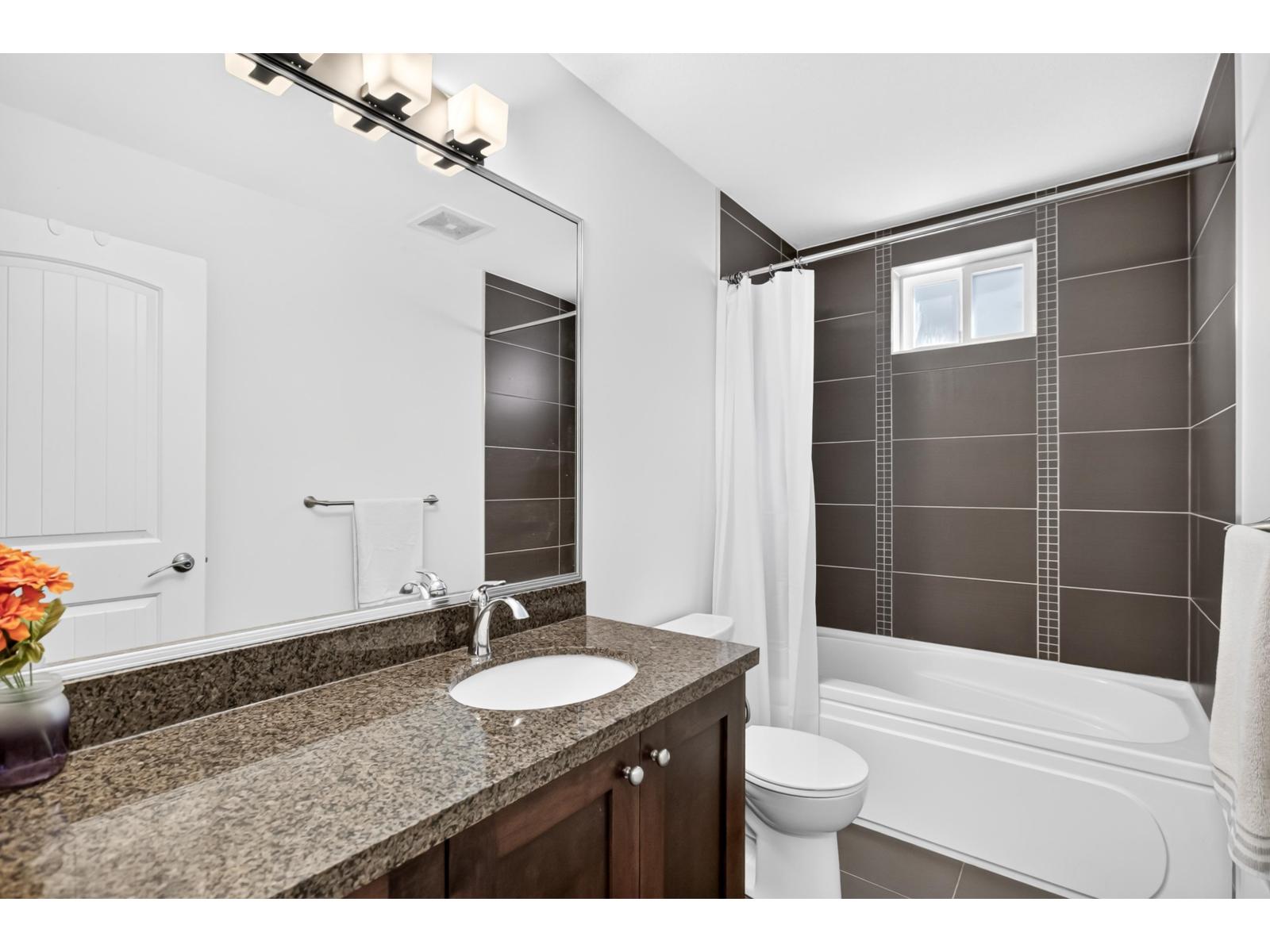 5 Bed, 5 Bath House for Sale in Langley – 8266 211 STREET, Langley – MLS# R3142277 - Image 32