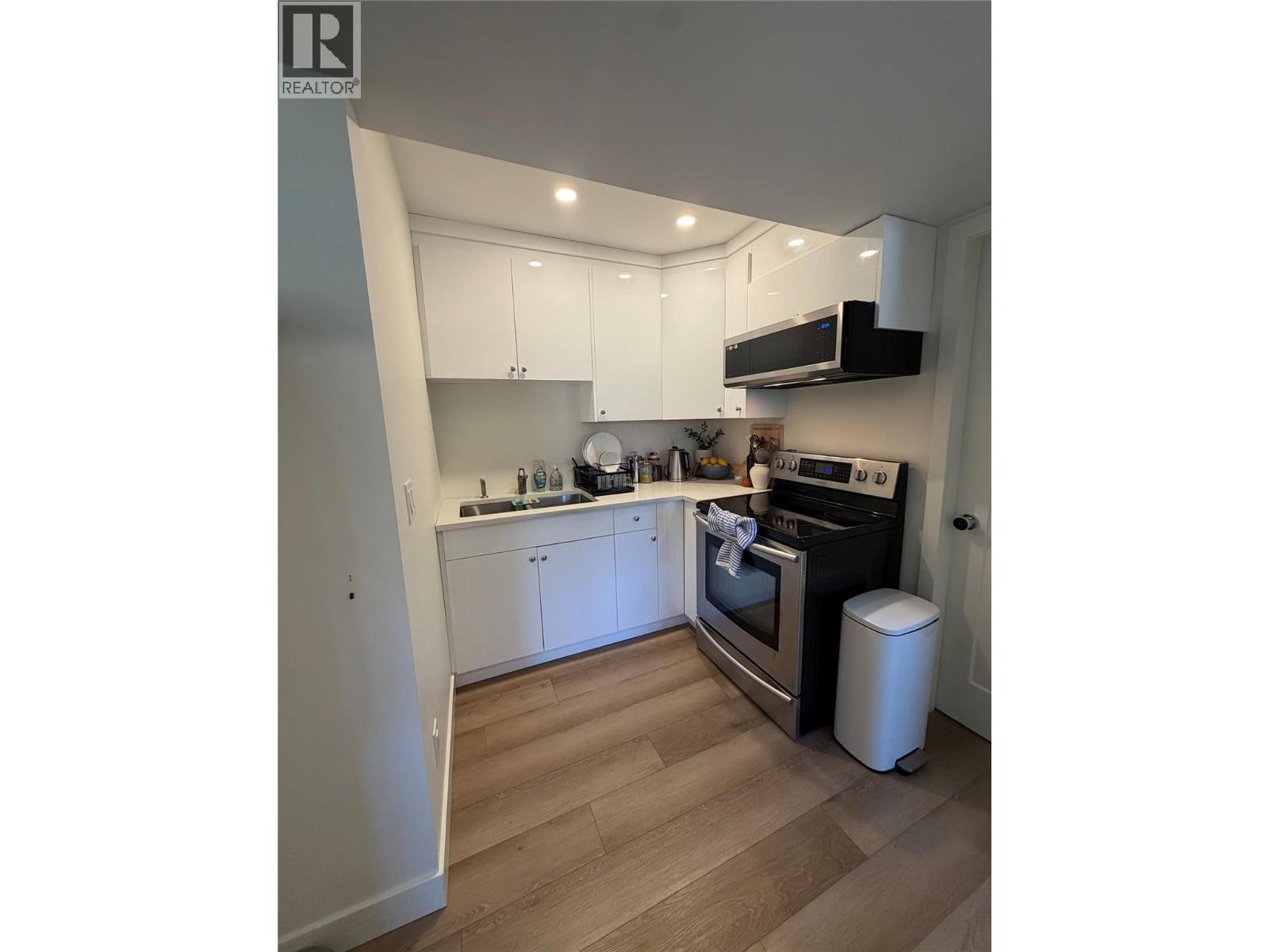 8913 JUBILEE Drive - 60