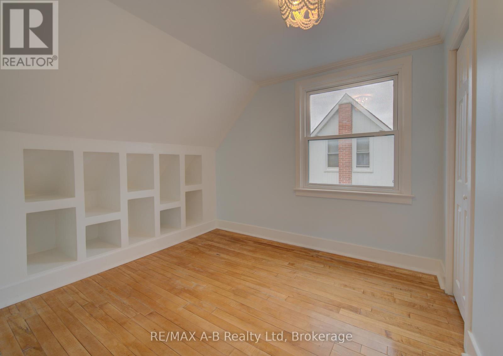 34 SOMERSET STREET - 19
