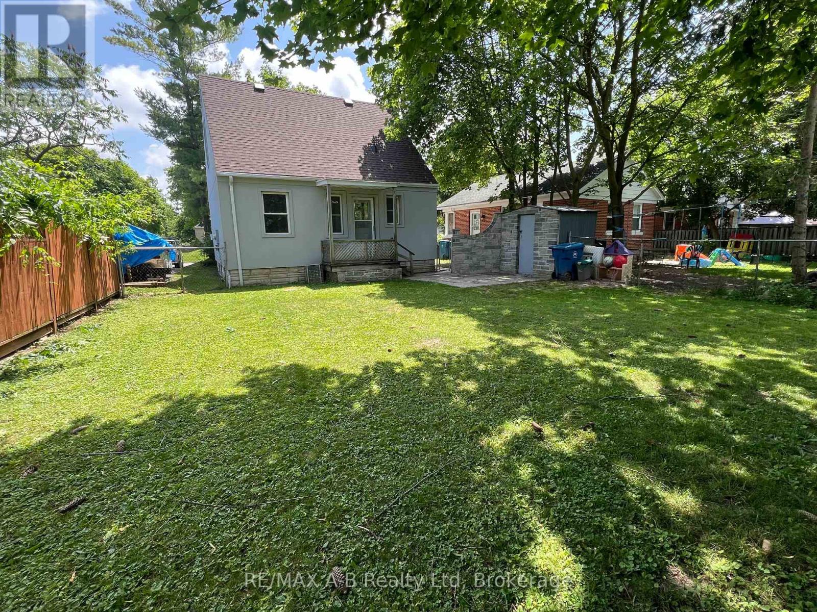 34 SOMERSET STREET - 35