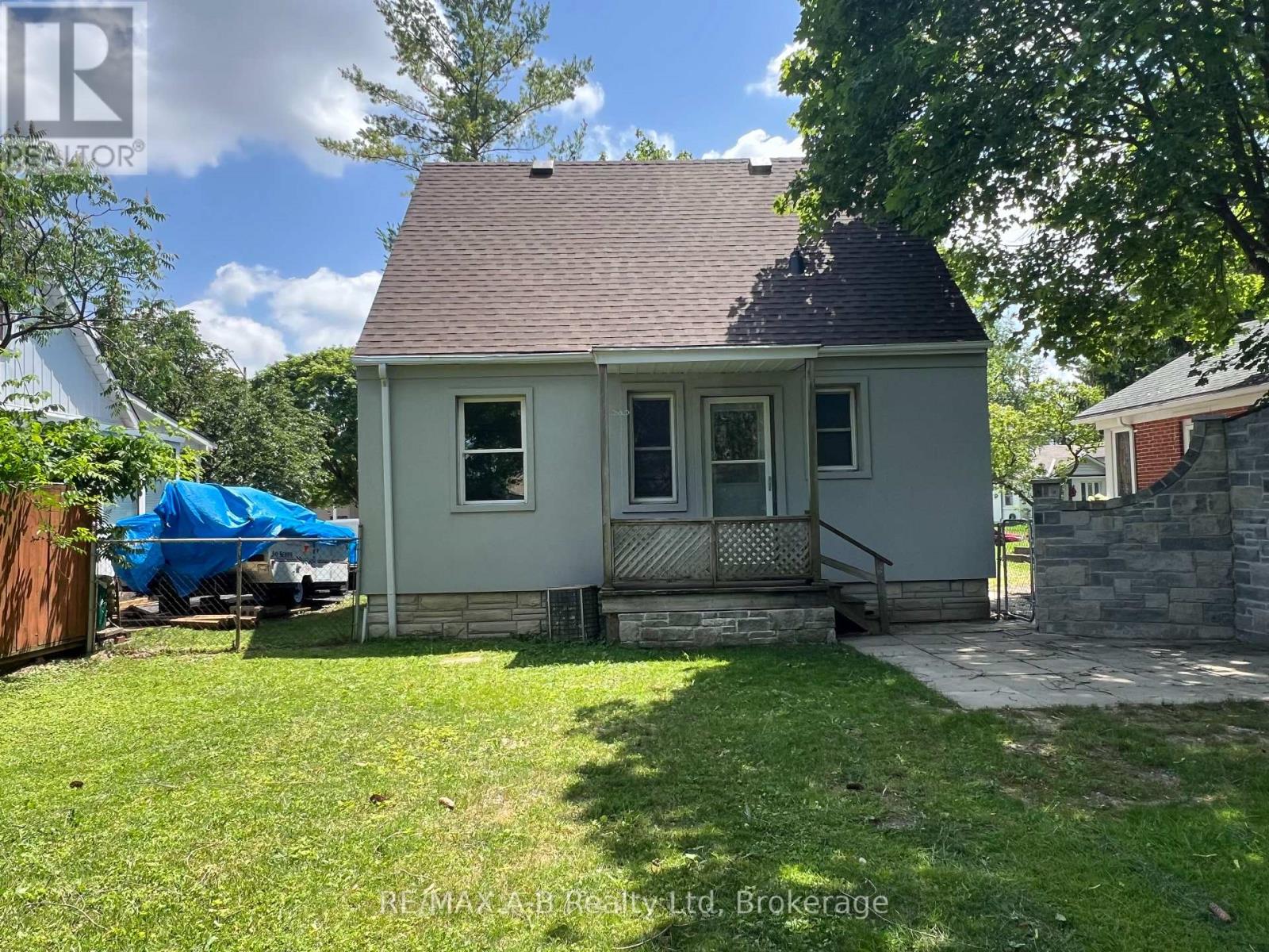 34 SOMERSET STREET - 37
