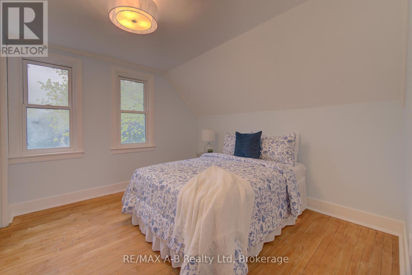 34 SOMERSET STREET - 20