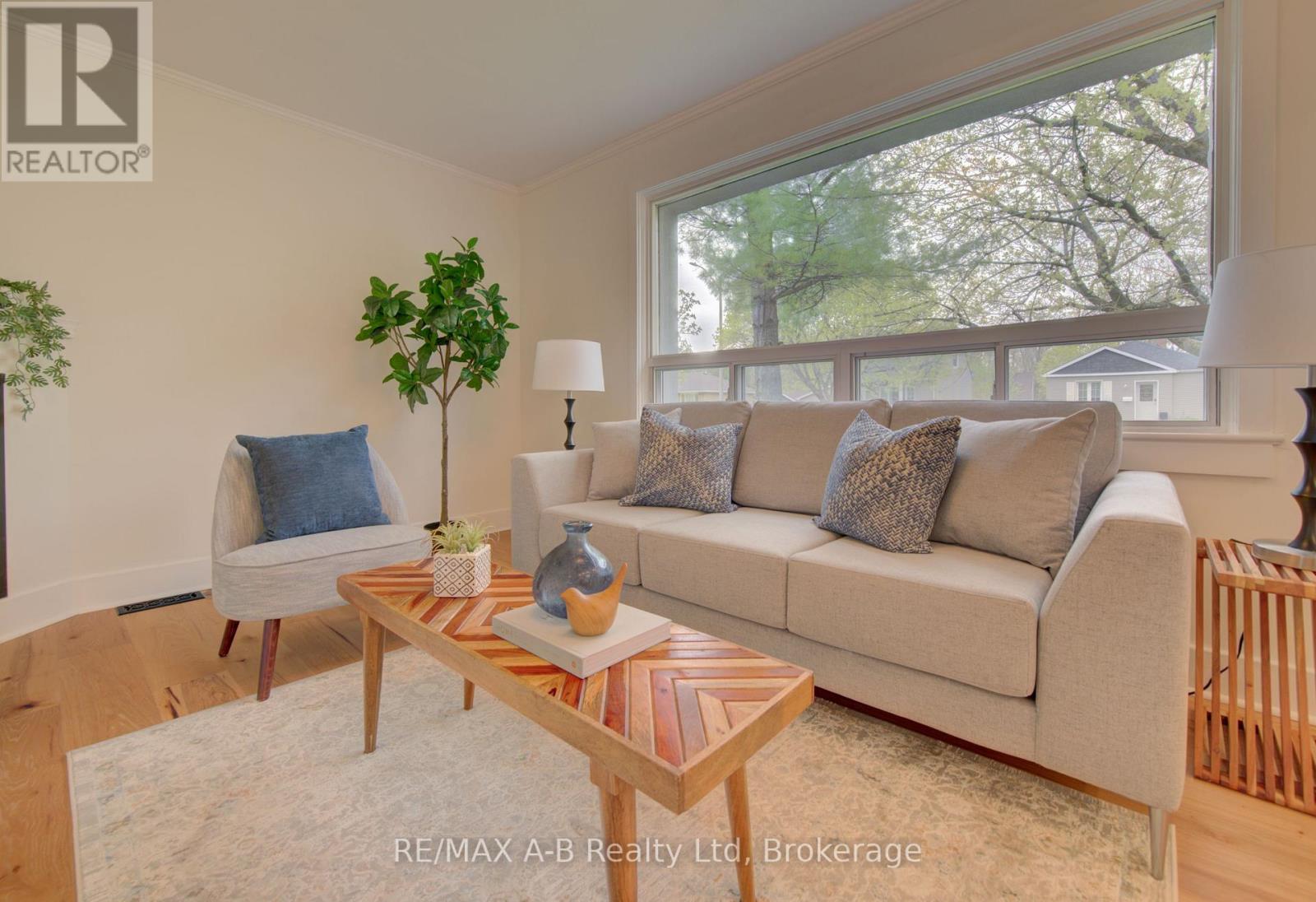34 SOMERSET STREET - 9
