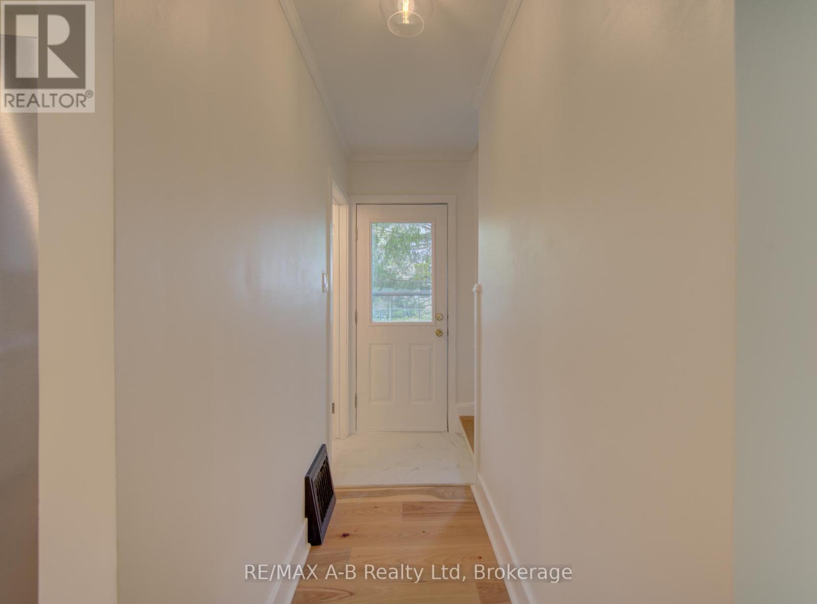 34 SOMERSET STREET - 16