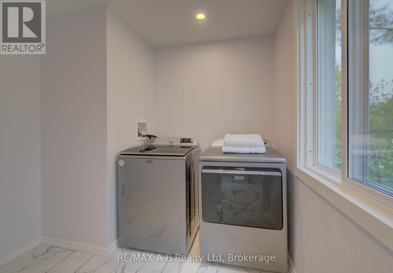 34 SOMERSET STREET - 24