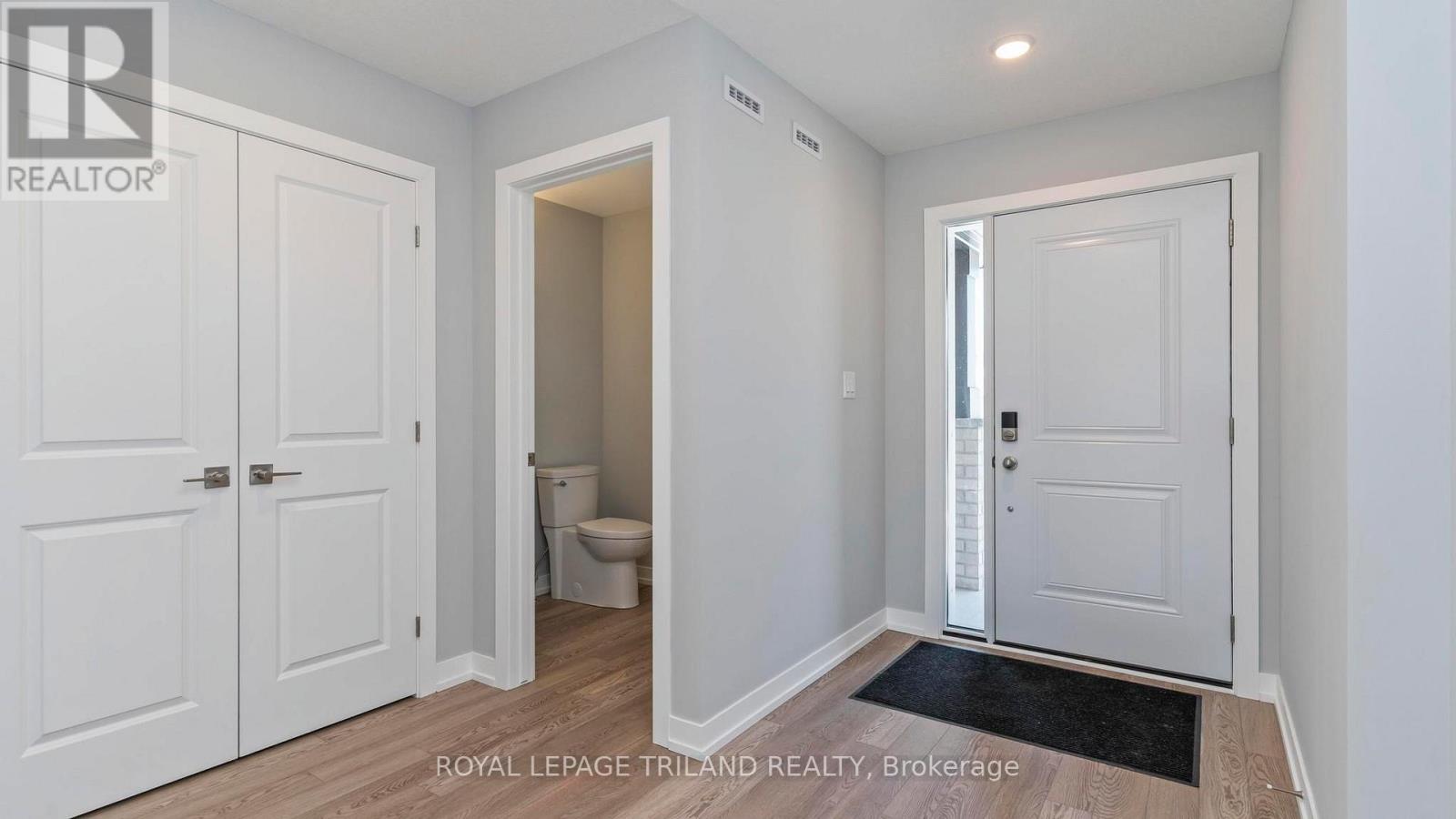 16 HARROW LANE Property Photo