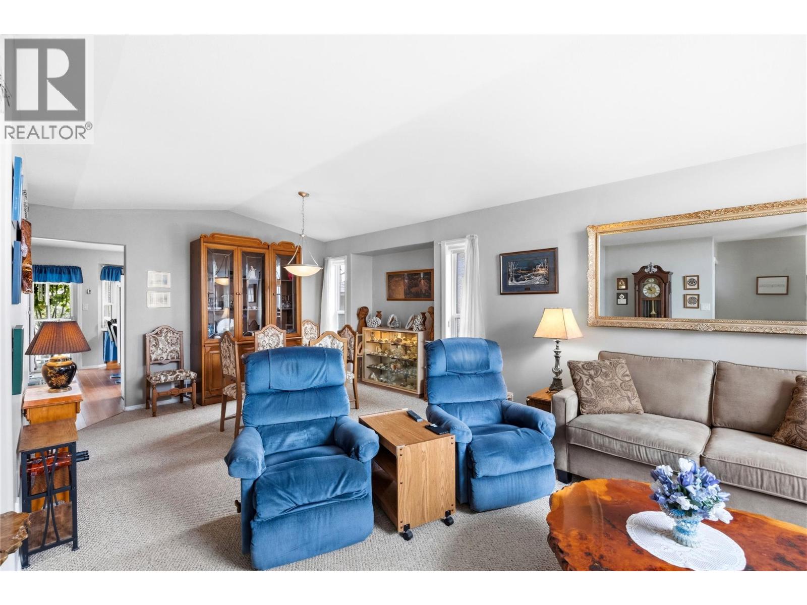 #121 1634 Carmi Avenue - 14