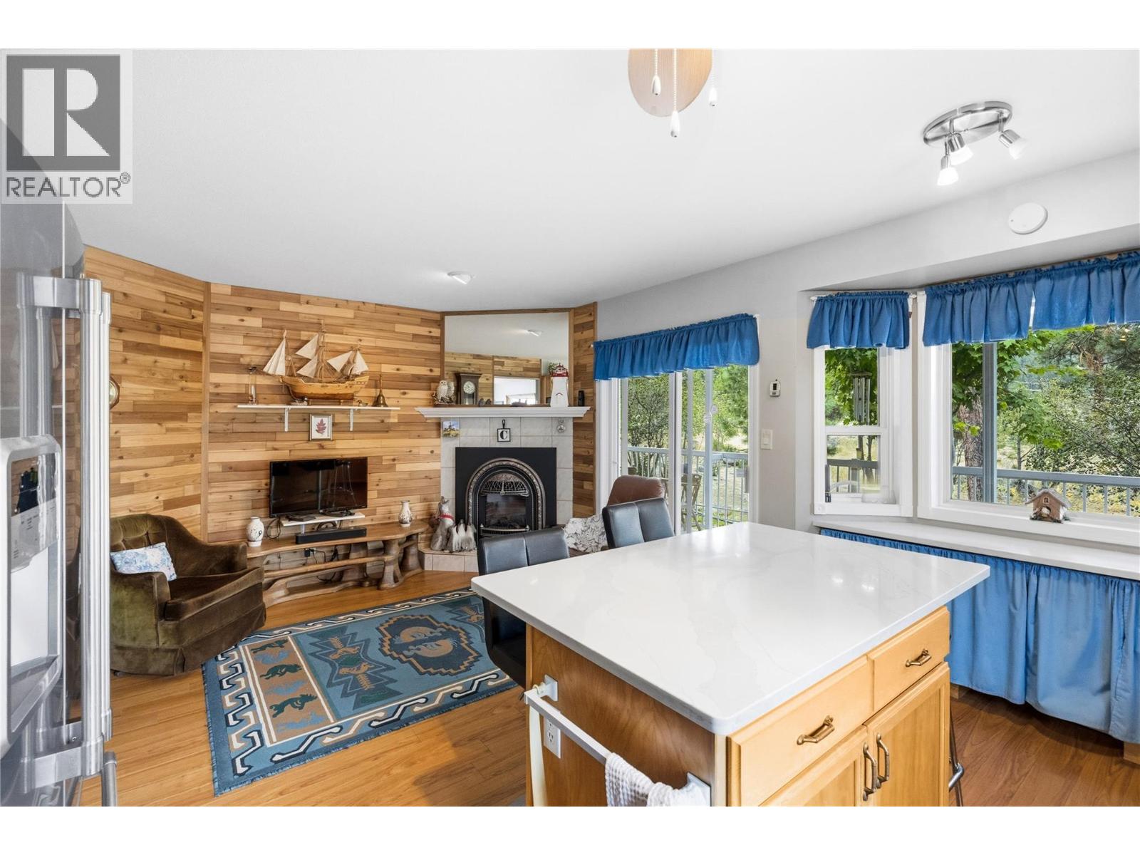 #121 1634 Carmi Avenue - 16