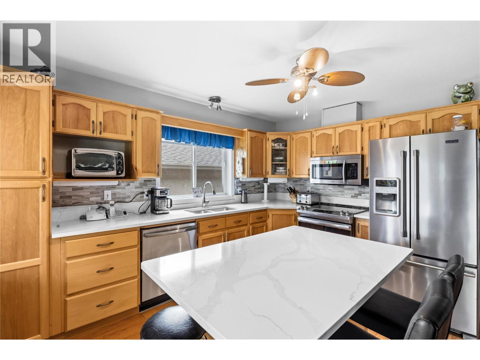 #121 1634 Carmi Avenue - 17