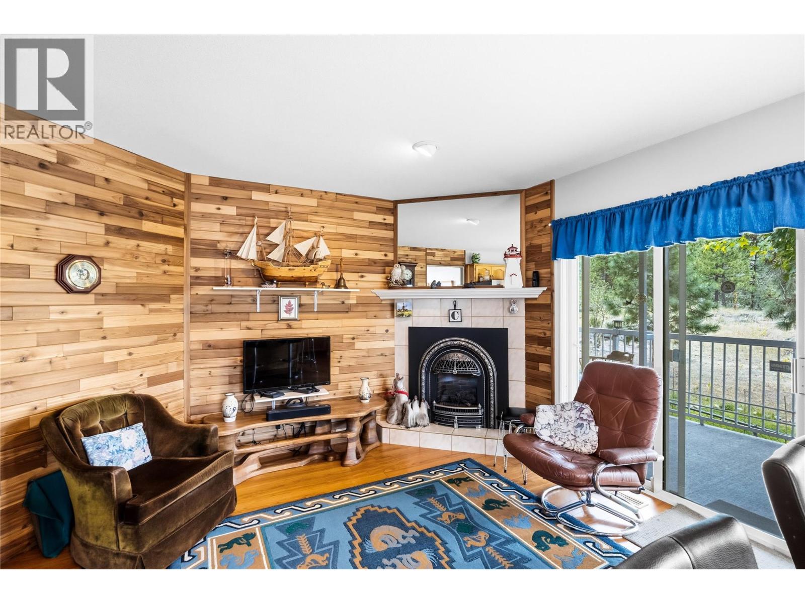 #121 1634 Carmi Avenue - 18