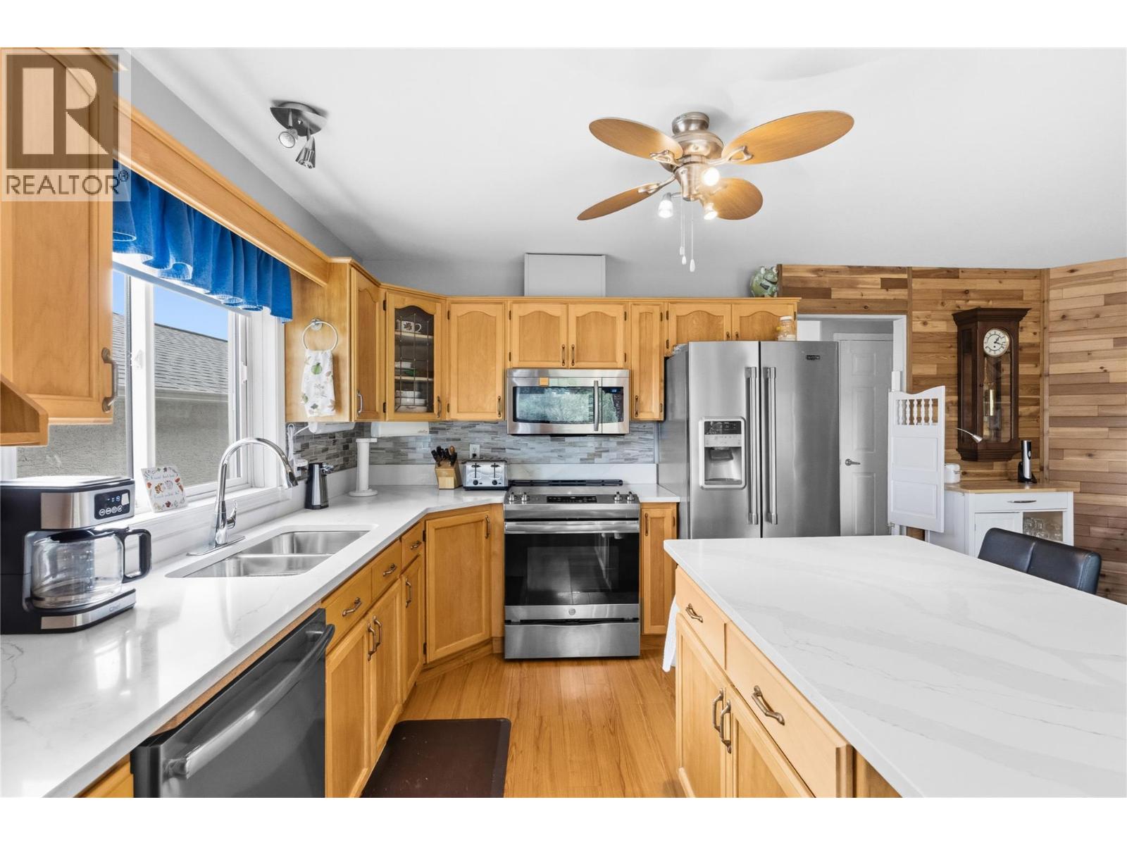 #121 1634 Carmi Avenue - 4