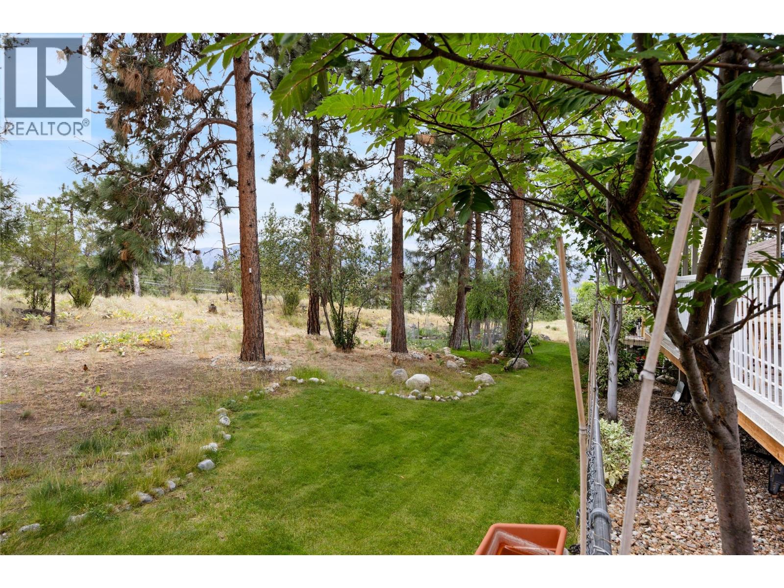 #121 1634 Carmi Avenue - 9