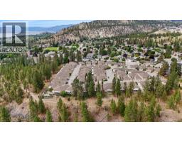 3pc Ensuite bath - 1634 Carmi Avenue Unit# 121, Penticton, BC V2A8K5 Photo 11