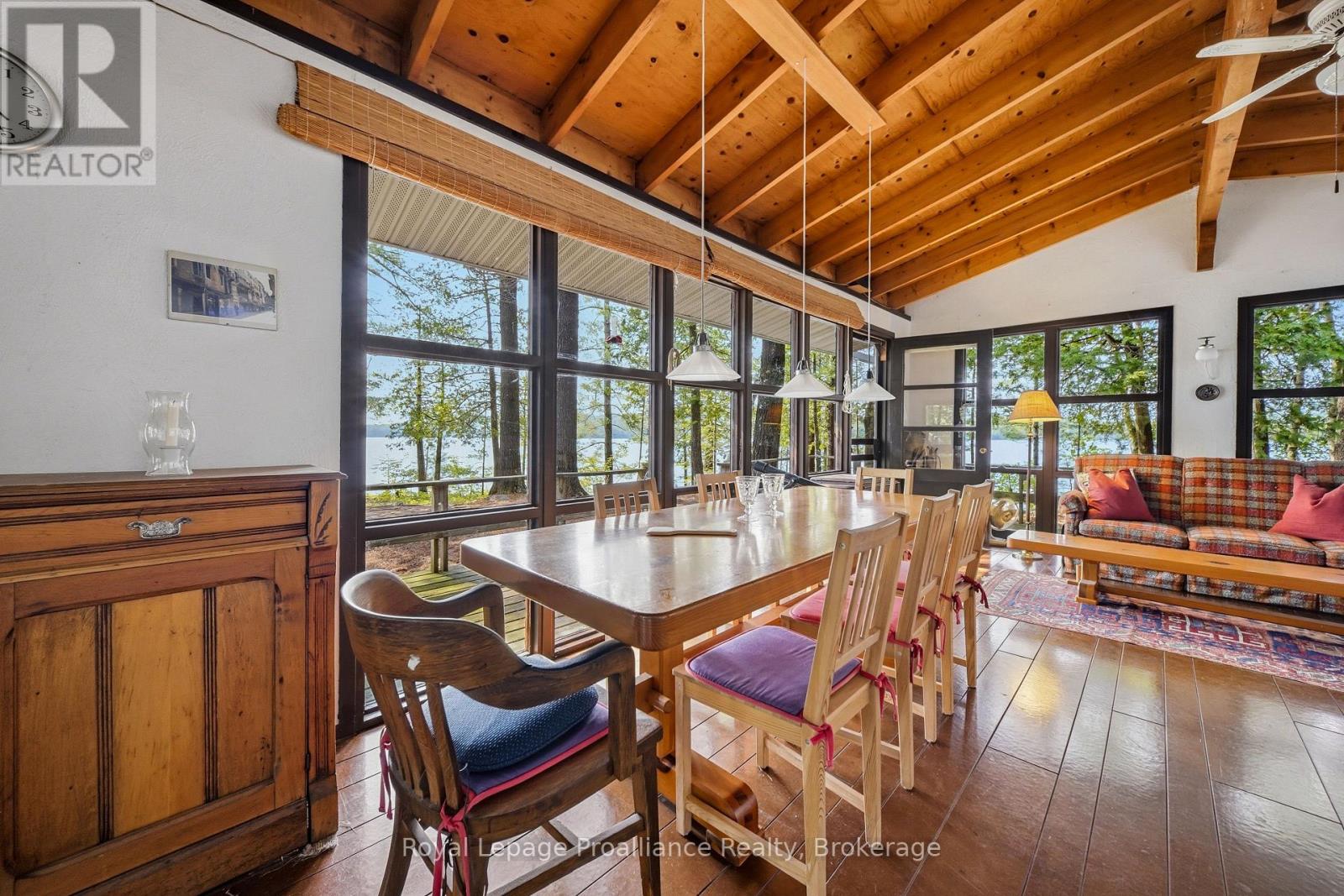 786 MAZINAW LAKE - 25