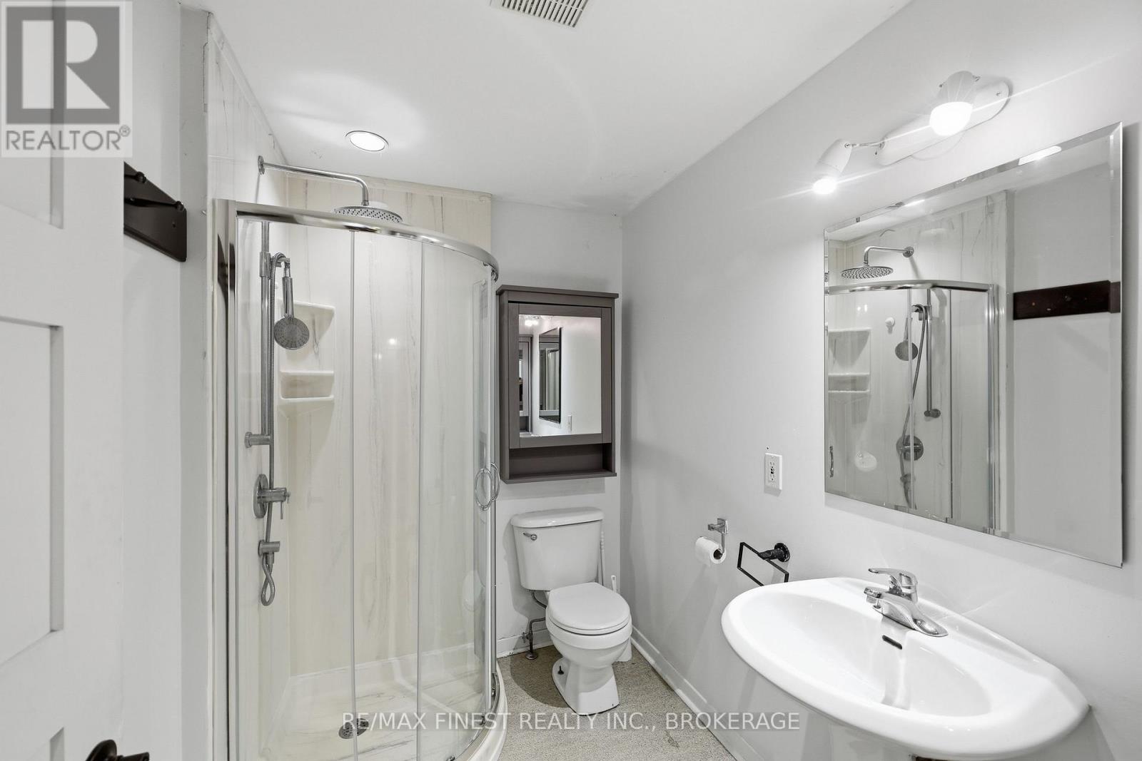 463 VICTORIA STREET - Image 20
