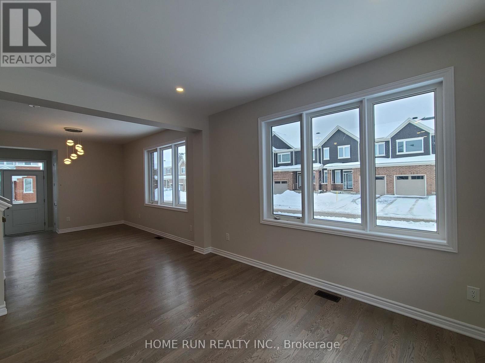 3 Bed, 3 Bath House for Rent in Ottawa – 241 SURFACE LANE, Ottawa – MLS# X13520406 - Image 4
