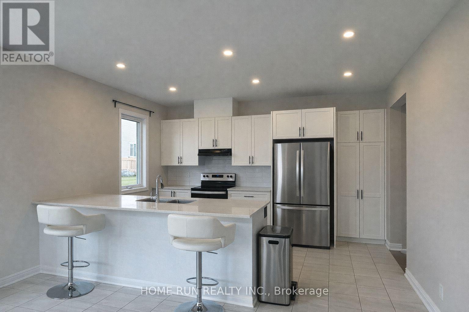 3 Bed, 3 Bath House for Rent in Ottawa – 241 SURFACE LANE, Ottawa – MLS# X13520406 - Image 6