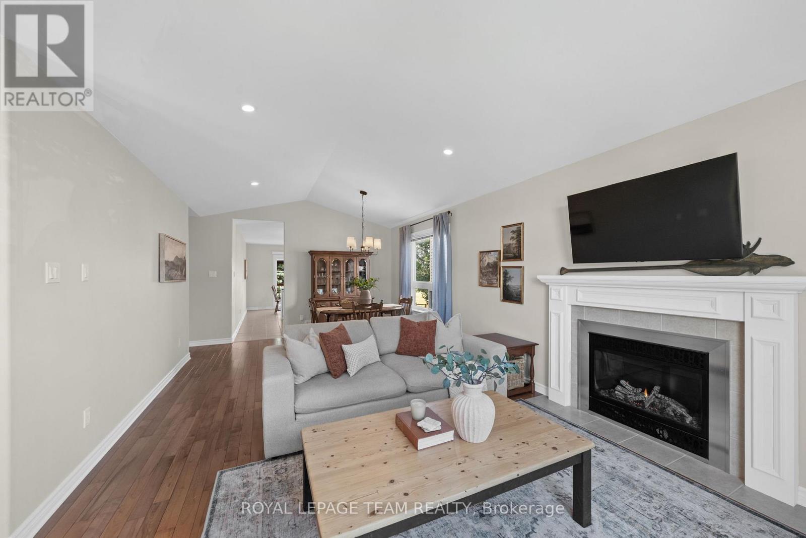 6 STONEHAVEN WAY - 12