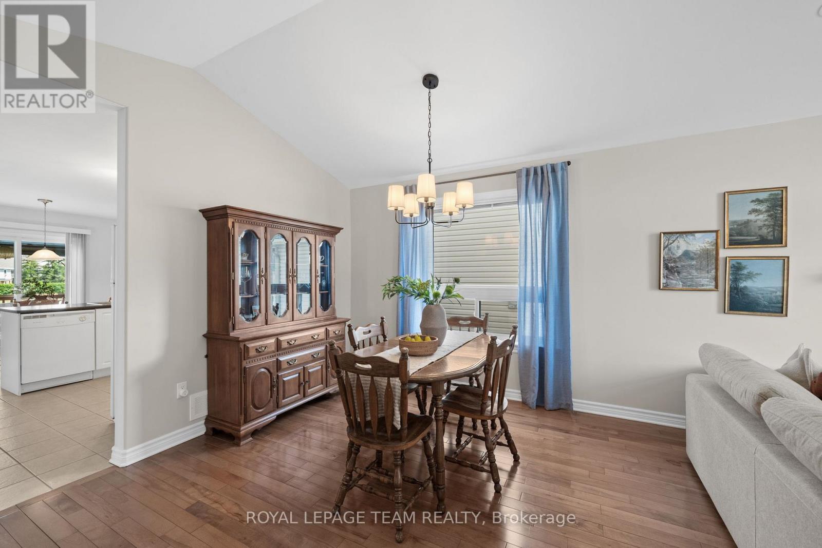 6 STONEHAVEN WAY - 15
