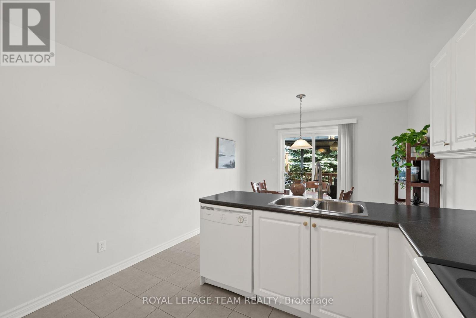6 STONEHAVEN WAY - 19