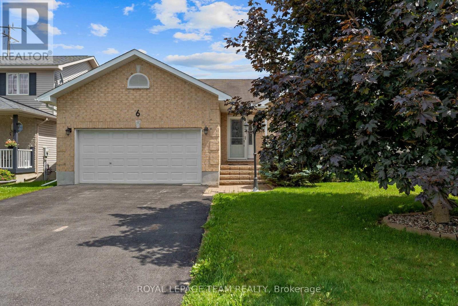 6 STONEHAVEN WAY - 2